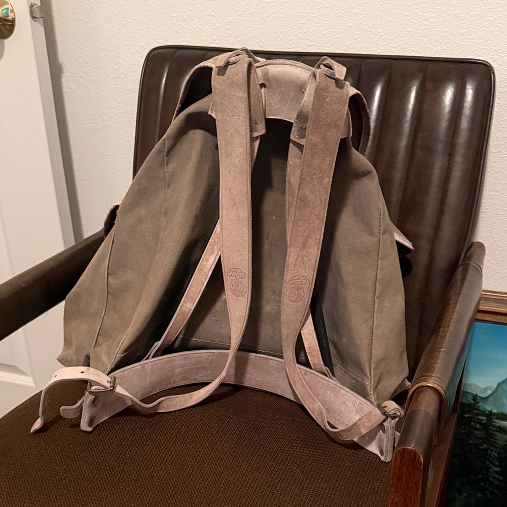 WWII era Backpack - Picture 2 of 4
